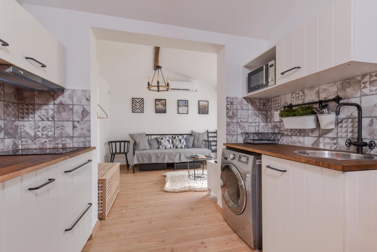 • Minimalism & Charisma • In Sofia'S Top Centre • Apartment Bagian luar foto