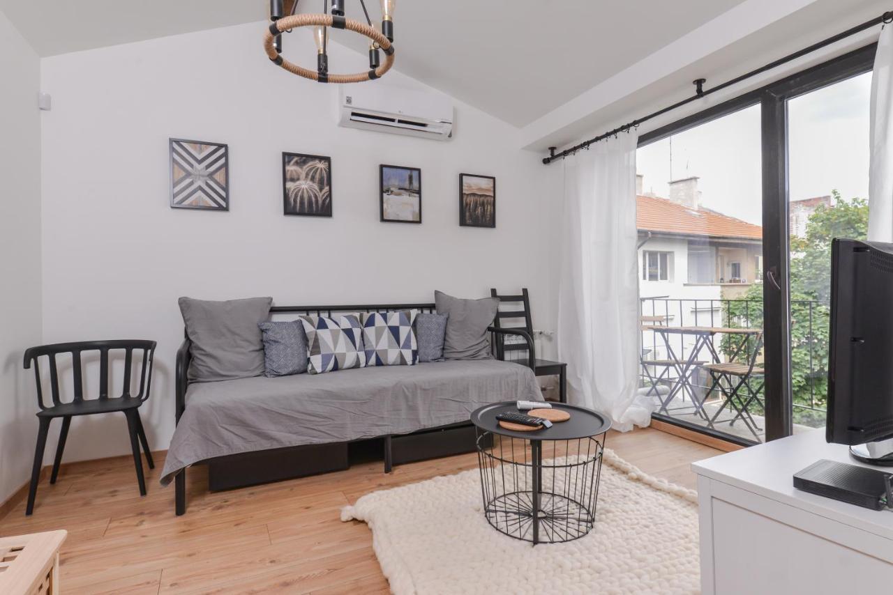 • Minimalism & Charisma • In Sofia'S Top Centre • Apartment Bagian luar foto